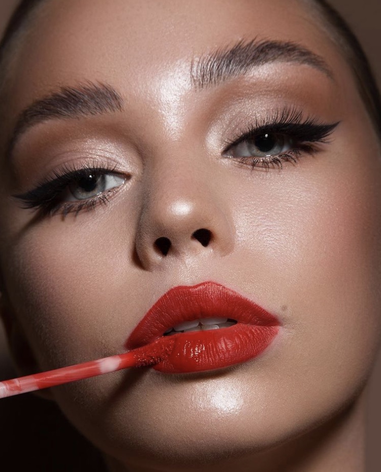 35 Stunning Red Lips Makeup Looks And Ideas Your Classy Look