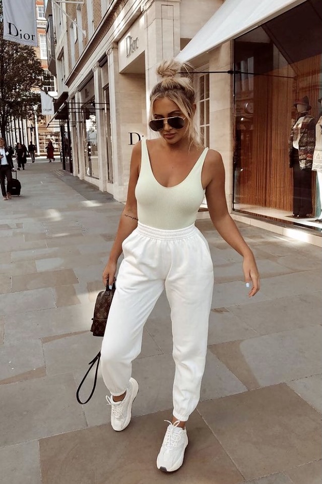 20 Total White Outfits for Spring and Summer - Your Classy Look