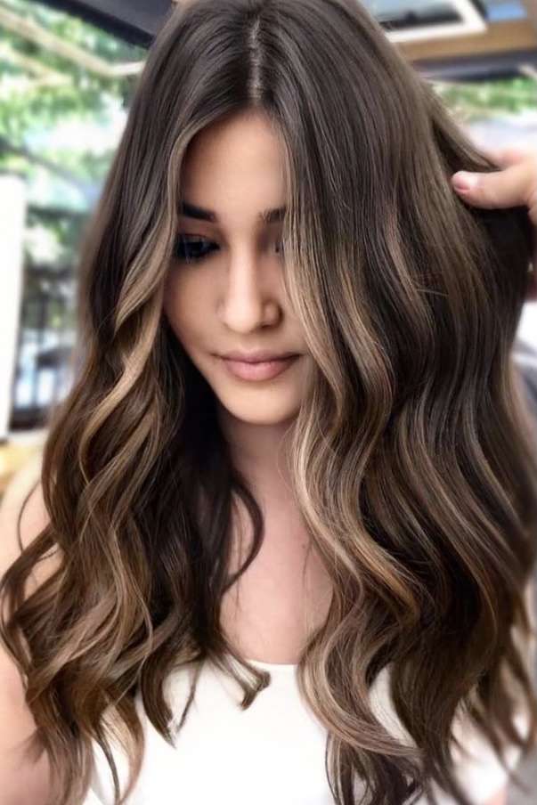 chocolate brown hair color ideas with highlights