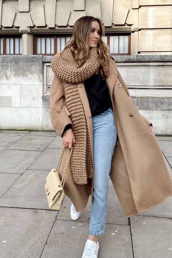 How To Wear A Winter Scarf With A Coat