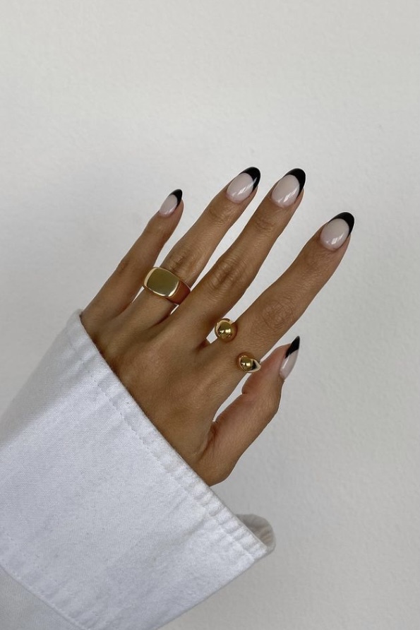 55 Trendy Minimalist Nail Designs for Your Fresh Manicure - Your Classy ...