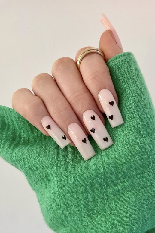 20 Cute and Simple Valentine’s Day Nail Designs for the Prettiest Mani ...