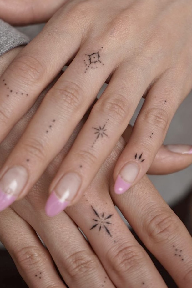 Small finger tattoos | Gallery posted by Bridgetxo2 | Lemon8-cheohanoi.vn