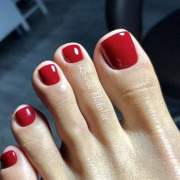40 Best Summer Pedicure Colors to Show Off Your Feet Your Classy Look