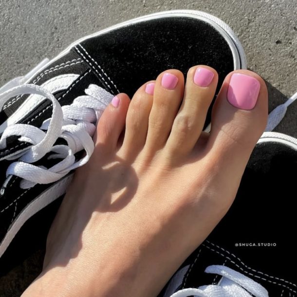 40 Best Summer Pedicure Colors to Show Off Your Feet - Your Classy Look
