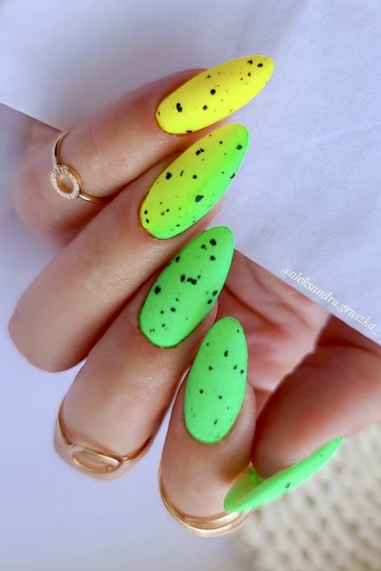 50 Amazing Neon Green Nails That Will Make a Statement - Your Classy Look