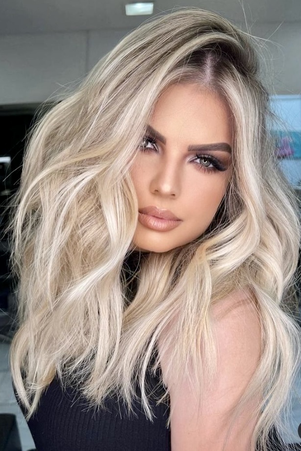 20 Vanilla Blonde Hair Color Ideas That Will Make You Look Like A Goddess Your Classy Look