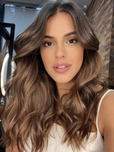 40 Best Haircuts with Face-Framing Layers for a Flattering Look - Your