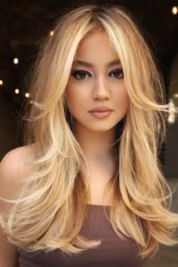 30 Trendy Haircuts with Long Curtain Bangs for Every Hair Type - Your