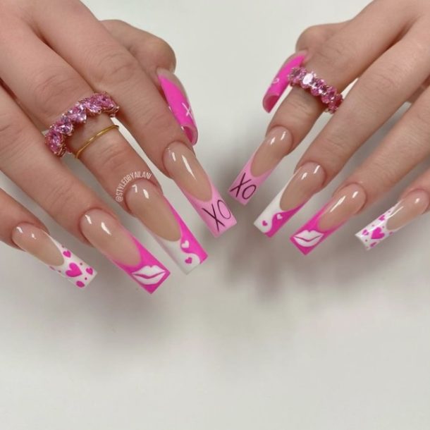 50 Barbiecore Aesthetic Nails That Will Make You Love Pink Even More